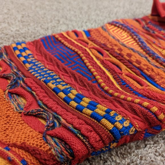 Emaroo Zip Sweater, COOGI style - Picture 6 of 10